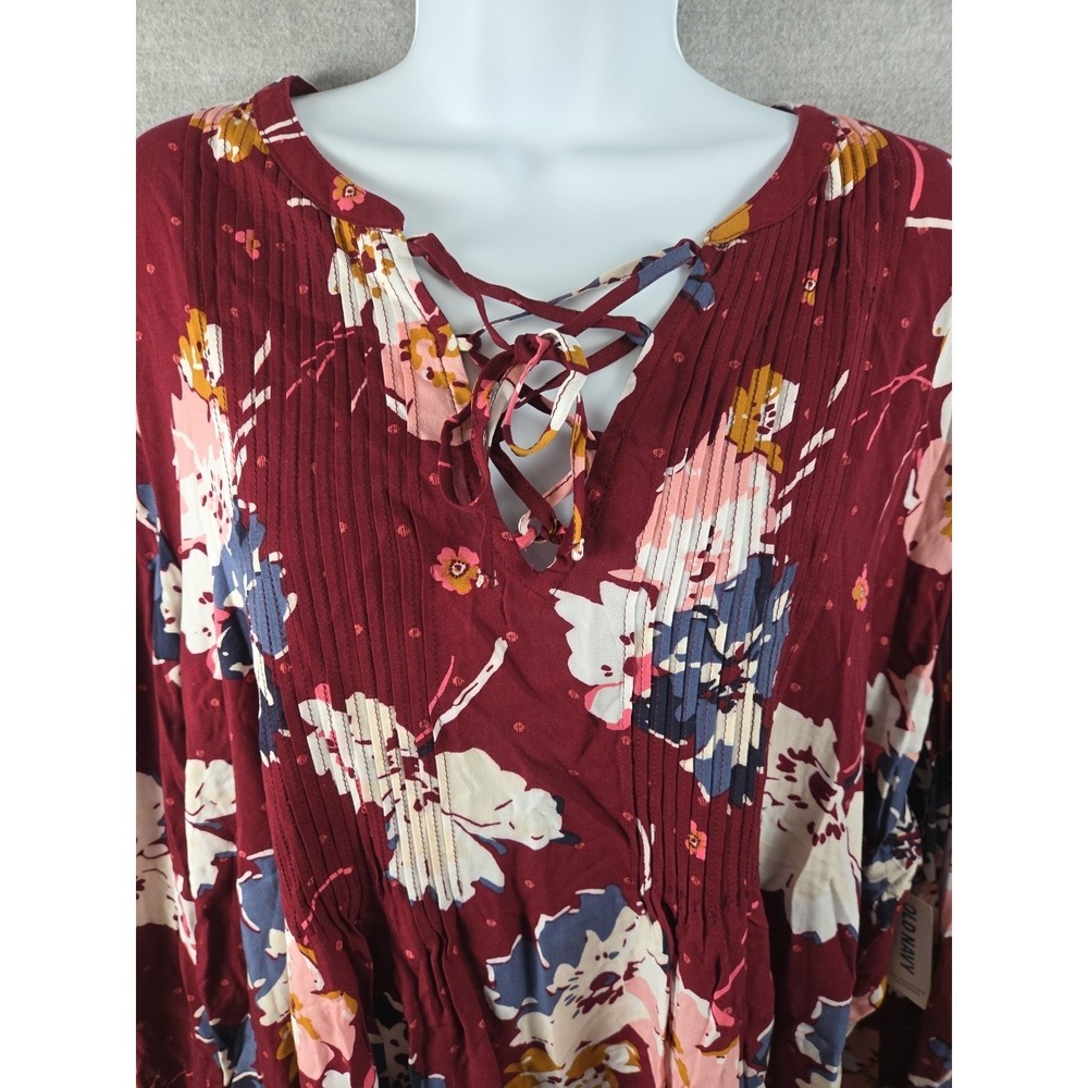 Old Navy Womens 2XL Floral Pleated Laced V‎ Neck Tunic Shirt Blouse Boho NEW